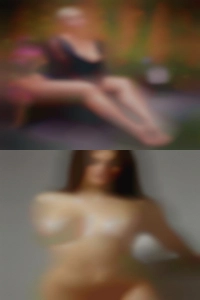 Stocky sexy pussy lick woman.
