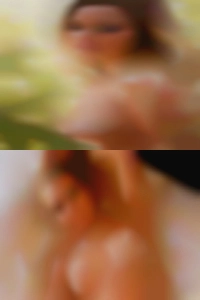 A creative nude music lover.
